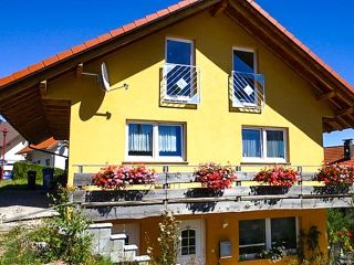 Ferienwohnung V&ouml;hrenbach-Hammereisenbach Ferienwohnung Fensch tableau 2